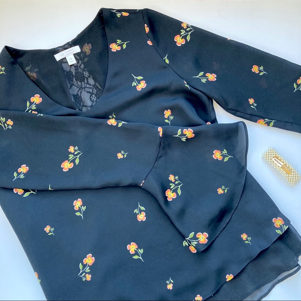 LC Lauren Conrad Poppy Print Bell Sleeved Blouse